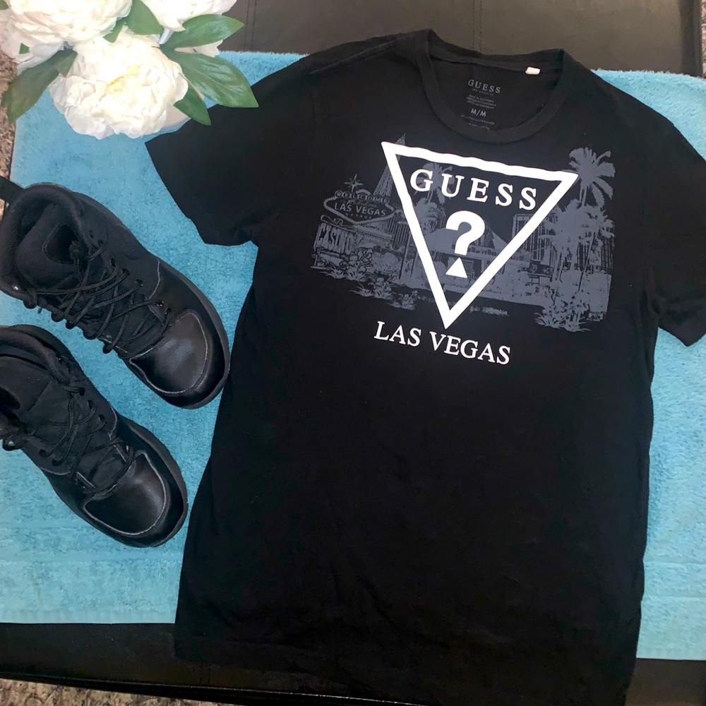 Guess Mens T-shirt